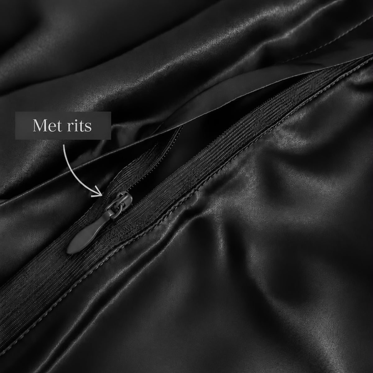 VietLua Kissenbezug aus 100 % Maulbeerseide (Schwarz)